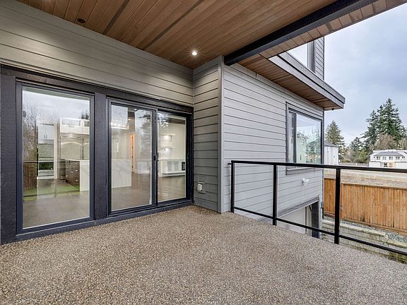 3rd image of 2071 165th St