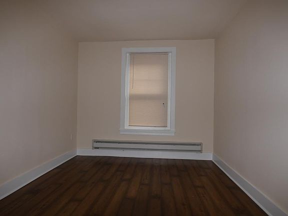 2nd image of 241 W Queen Ln