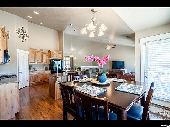 3rd image of 9657 N Faust Station Dr