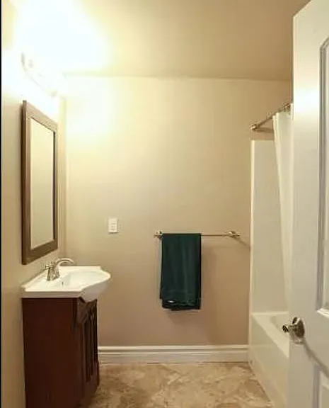 5220 Hershey Ln — Photo 15