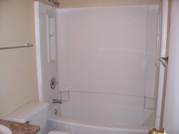 4th image of 7602 Pinery Way APT D