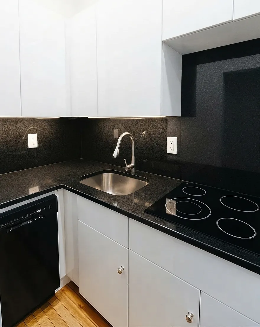 479 Warren Street — Photo 4
