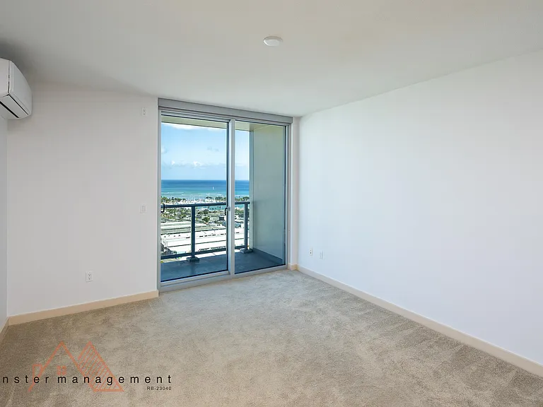 555 South St #3004 — Photo 5