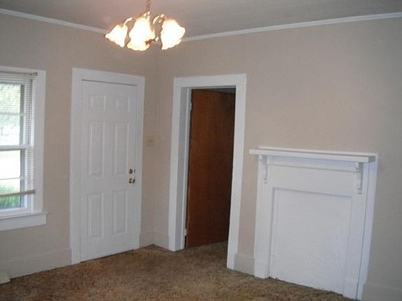 3rd image of 444 N Fairview Ave