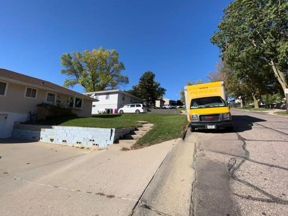 3008 S Cornelia St, Sioux City, IA 51106 Zillow