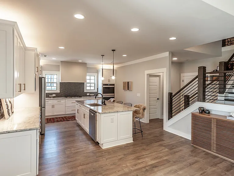 112 Sundown Cir — Photo 24