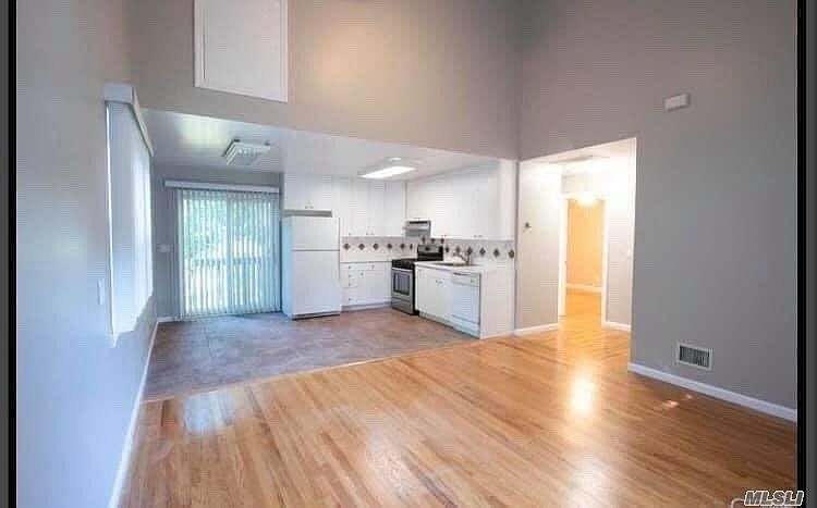 1st image of 89 Smithtown Blvd