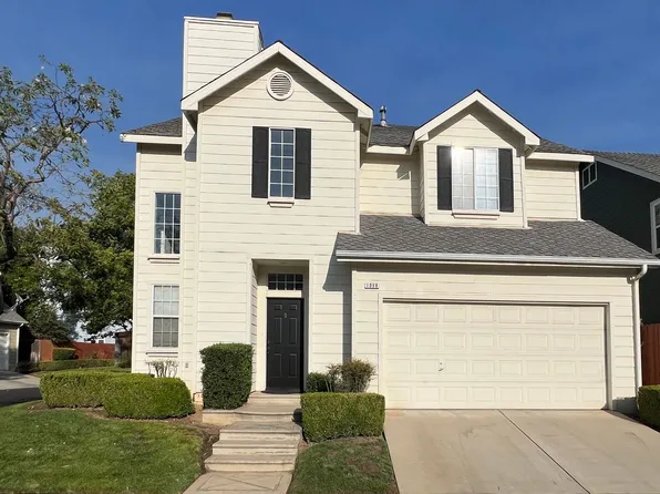 1098 E Monticello Cir, Fresno, CA 93720