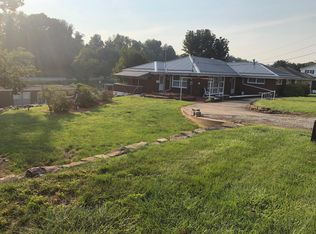 830 Cribbs St, Greensburg, PA 15601