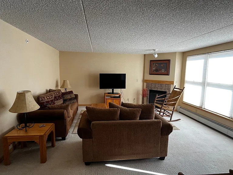 980 Lakepoint Dr #203 — Photo 7