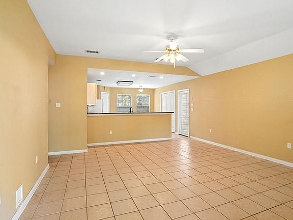 4th image of 1157 Cawson St