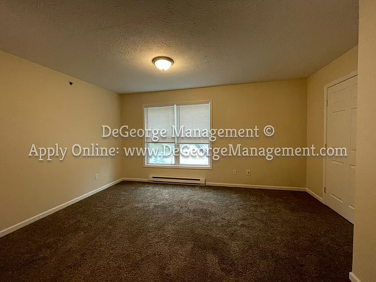 Big Tree Apartments — Photo 36