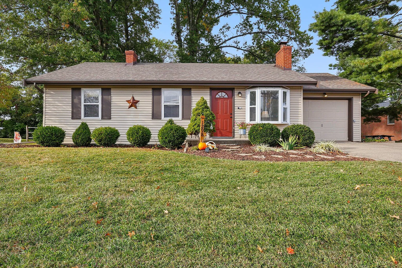 1298 Poplar Ridge Rd photo 1