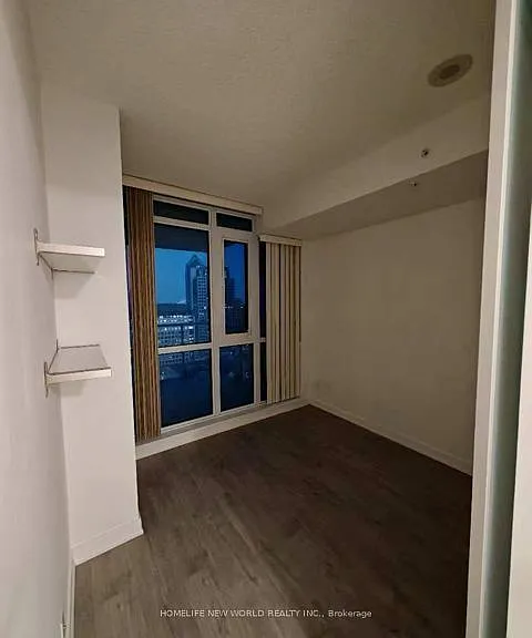 30 Nelson St #2304 — Photo 5