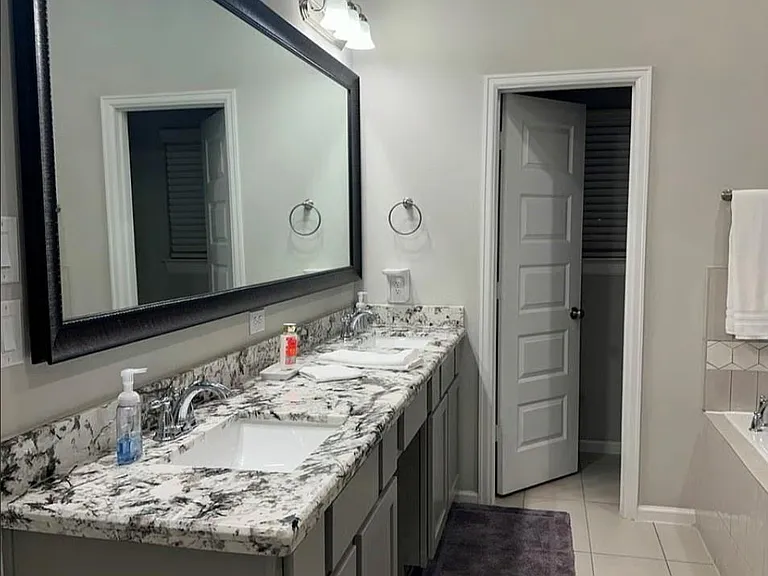 10609 Centre Forest Dr — Photo 11
