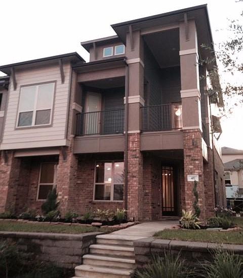1st image of 417 Marina View Dr