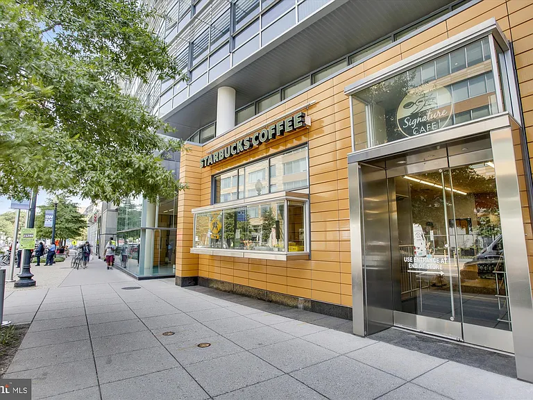 335 N St SW #335 — Photo 29