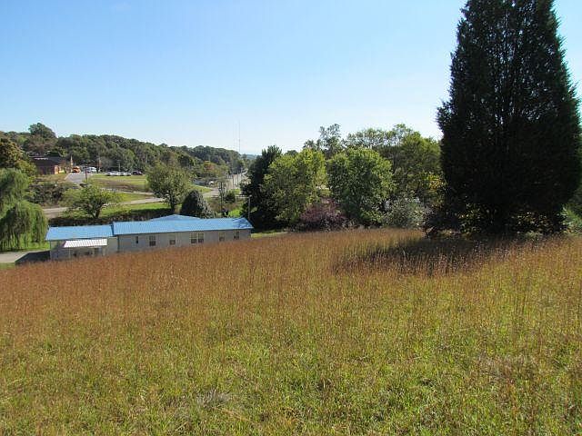 1st image of Robinson Dr