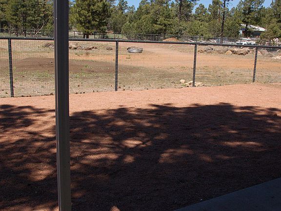 3rd image of 5811 Wagon Wheel Ln