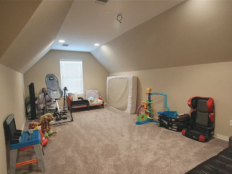 4300 Eggersway Pl — Photo 20