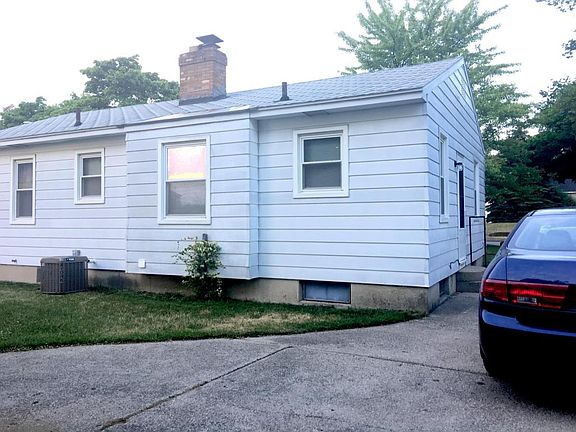 4th image of 2903 Woodward Ave SW