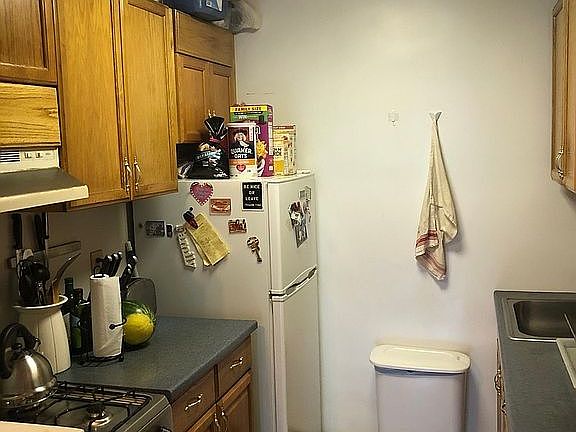 4th image of 3240 Riverdale Ave APT 7G