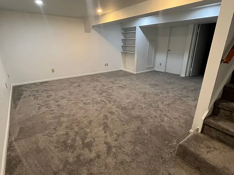 172 Windham Ct — Photo 11