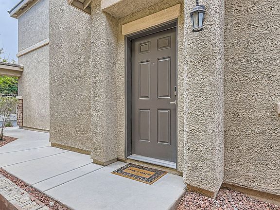 2nd image of 10846 Hunters Green Ave