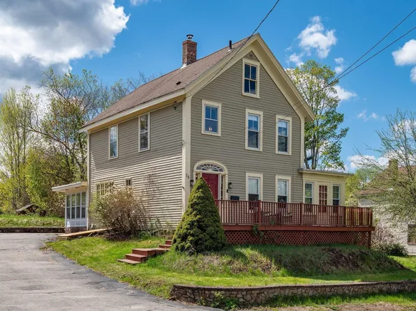 18 Spruce Street, Somersworth, NH 03878