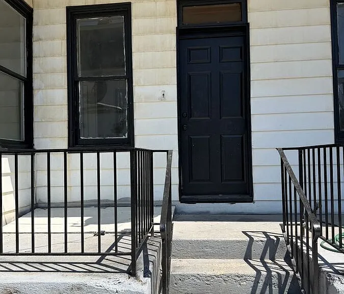 444 Park St #444 PARK ST - APARTM — Photo 3
