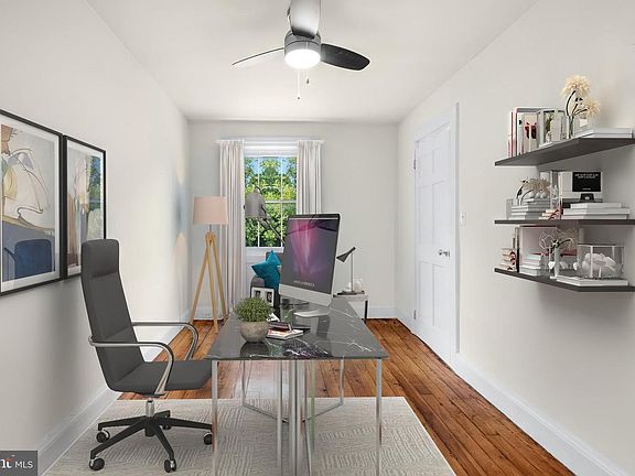 5th image of 704-06 S Washington Sq #3