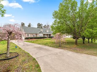 3806 Polonia Ct, Browns Summit, NC 27214