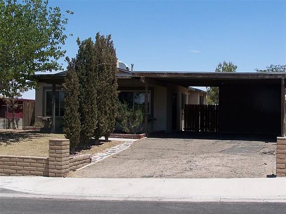 2nd image of 2033 Yosemite Ct