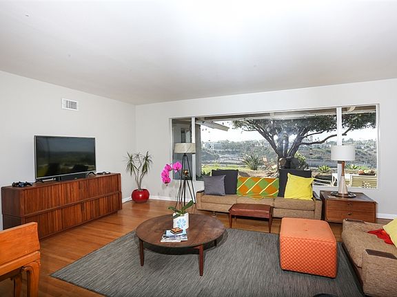 3rd image of 5763 Del Cerro Blvd