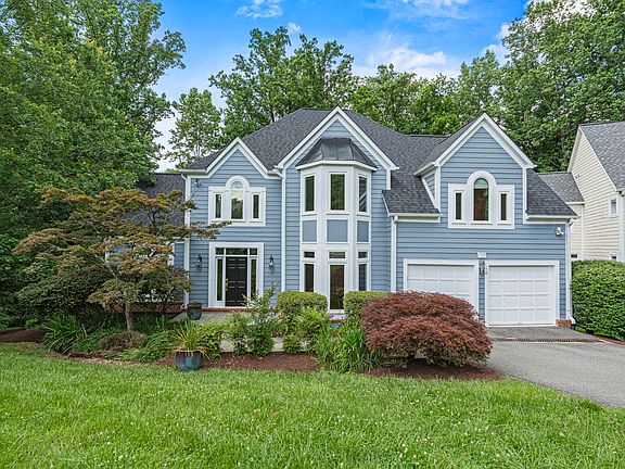 2nd image of 7926 Long Ridge Ct