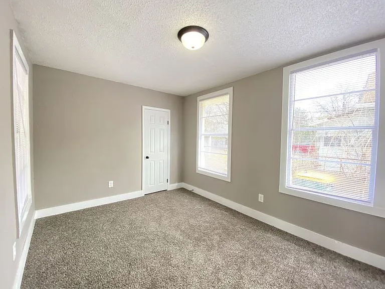 1423 W Long 17th St — Photo 7