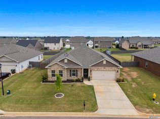 25032 Delilah Cir, Athens, AL 35613