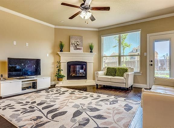 3rd image of 10105 Tanner Mill Dr