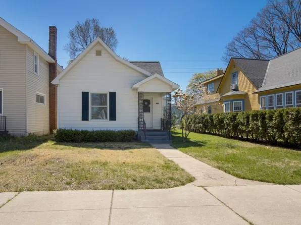 222 E 11th St, Traverse City, MI 49684