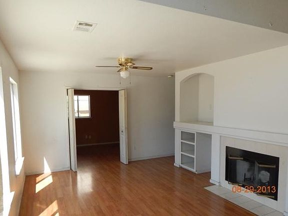 2nd image of 1853 Gordon Verner Cir