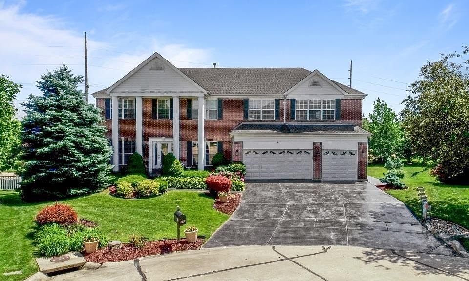 2nd image of 22 Wolverton Ct
