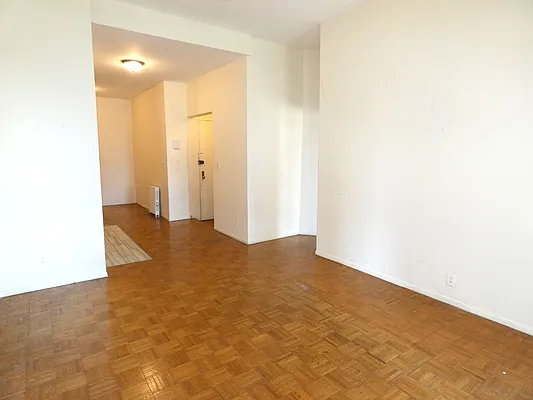 Rented by Compass | media 32