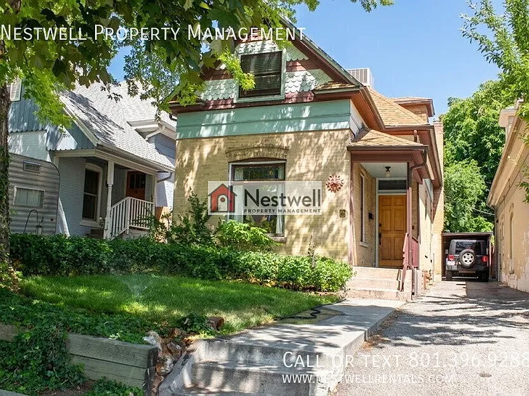 210 I St — Photo 1