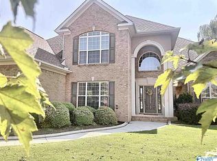 1912 Weatherly Cir, Decatur, AL 35603