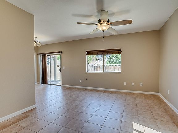 2nd image of 1576 E Windsor Dr Unit E