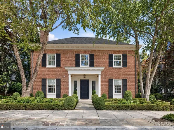 2411 Tracy Pl NW, Washington, DC 20008