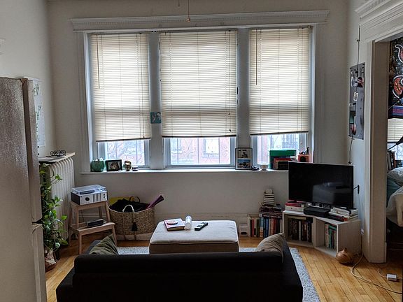 2nd image of 46 W Newton St APT 10