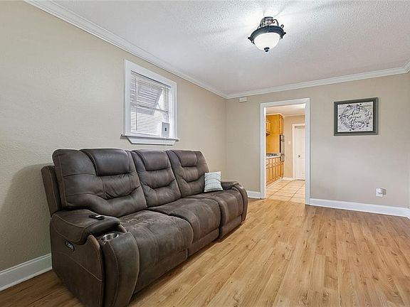 3rd image of 1726 Horace St