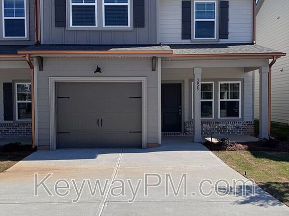 2nd image of 3025 Venetian Dr