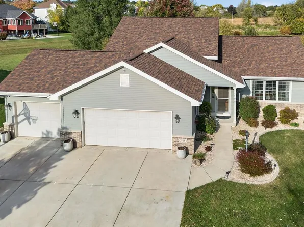 415 Coyle Parkway, Cottage Grove, WI 53527